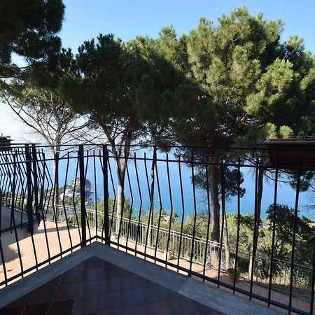 Alba Tra I Pini B&B Cefalù Kültér fotó