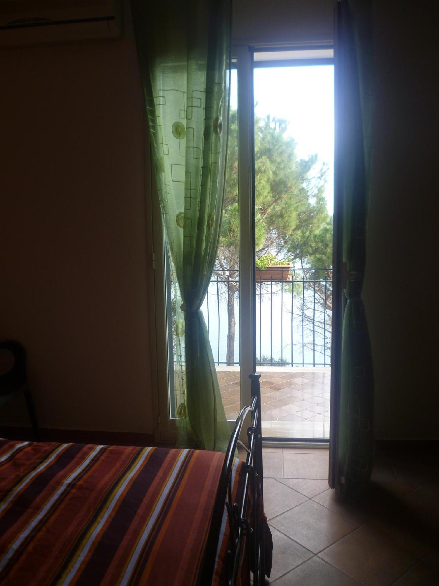 Alba Tra I Pini B&B Cefalù Szoba fotó