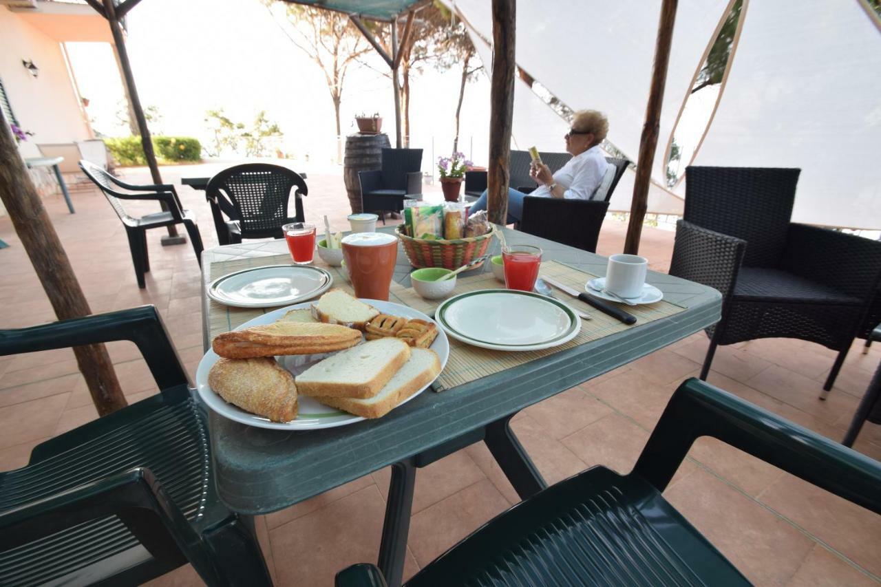 Alba Tra I Pini B&B Cefalù Kültér fotó